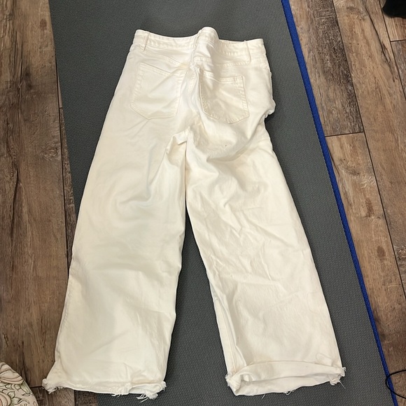 Loft white wide leg button front pants with raw hem size 2 GUC - Picture 4 of 6